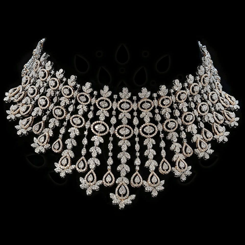 Debonair Diamond Choker Necklace made from VVS EF diamond quality with 14.55 carat diamonds