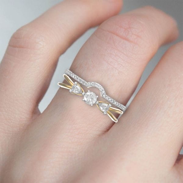 Human wearing the Dazzling Diva 2 In 1 Stackable Diamond Ring