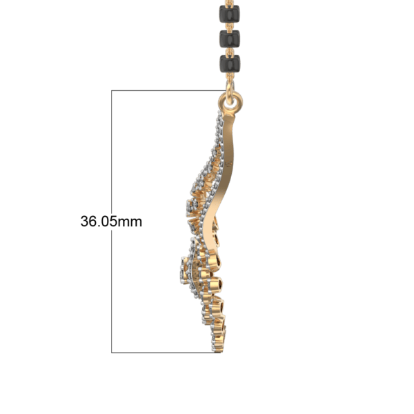 An additional view of the Aubade Radiance Diamond Mangalsutra